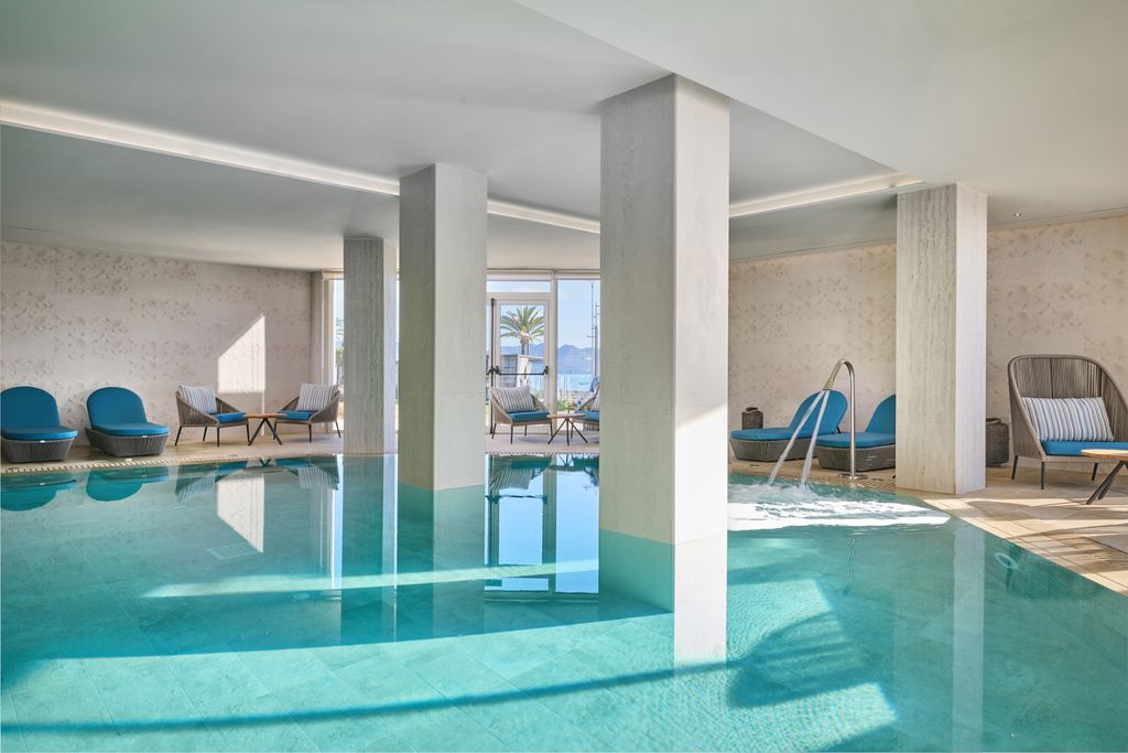 Hipotels Flamenco Indoor pool 2